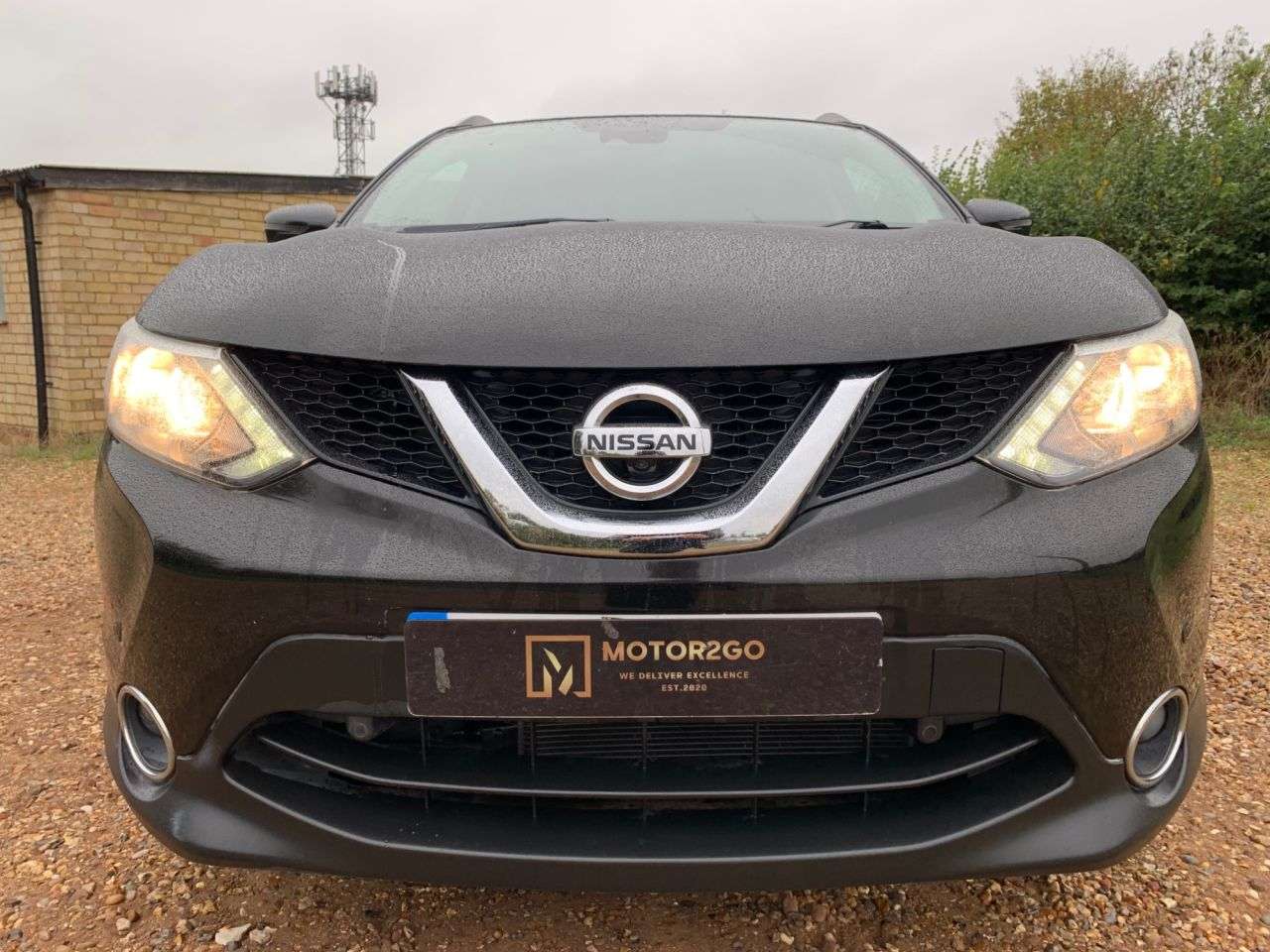 A 2016 NISSAN QASHQAI 1.2 DIG-T N-Connecta SUV 5dr Petrol Manual 2WD Euro 6 (s/s) (115 ps) A 2016 NISSAN QASHQAI 1.2 DIG-T N-Connecta SUV 5dr Petrol Manual 2WD Euro 6 (s/s) (115 ps)