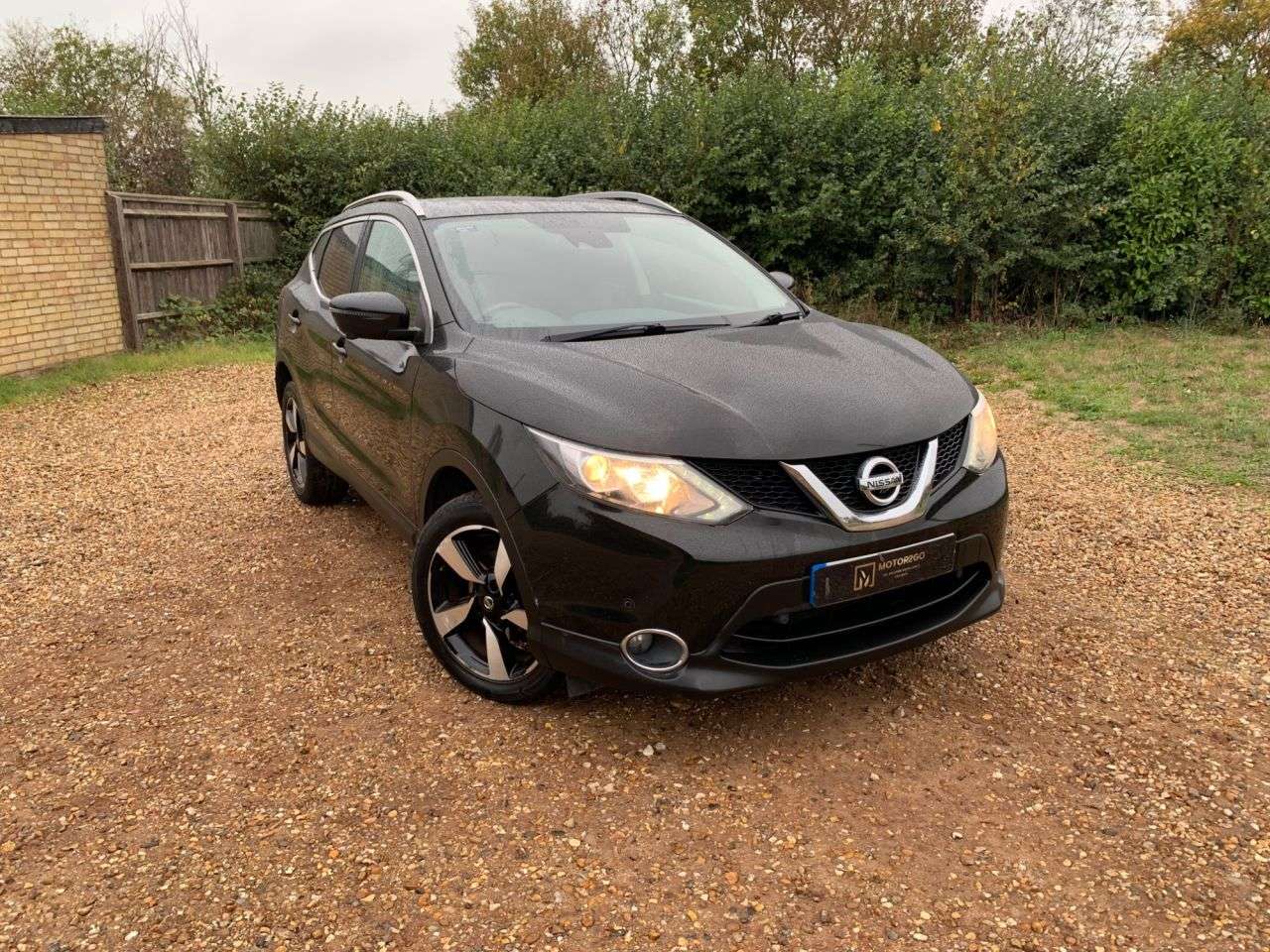 A 2016 NISSAN QASHQAI 1.2 DIG-T N-Connecta SUV 5dr Petrol Manual 2WD Euro 6 (s/s) (115 ps) A 2016 NISSAN QASHQAI 1.2 DIG-T N-Connecta SUV 5dr Petrol Manual 2WD Euro 6 (s/s) (115 ps)