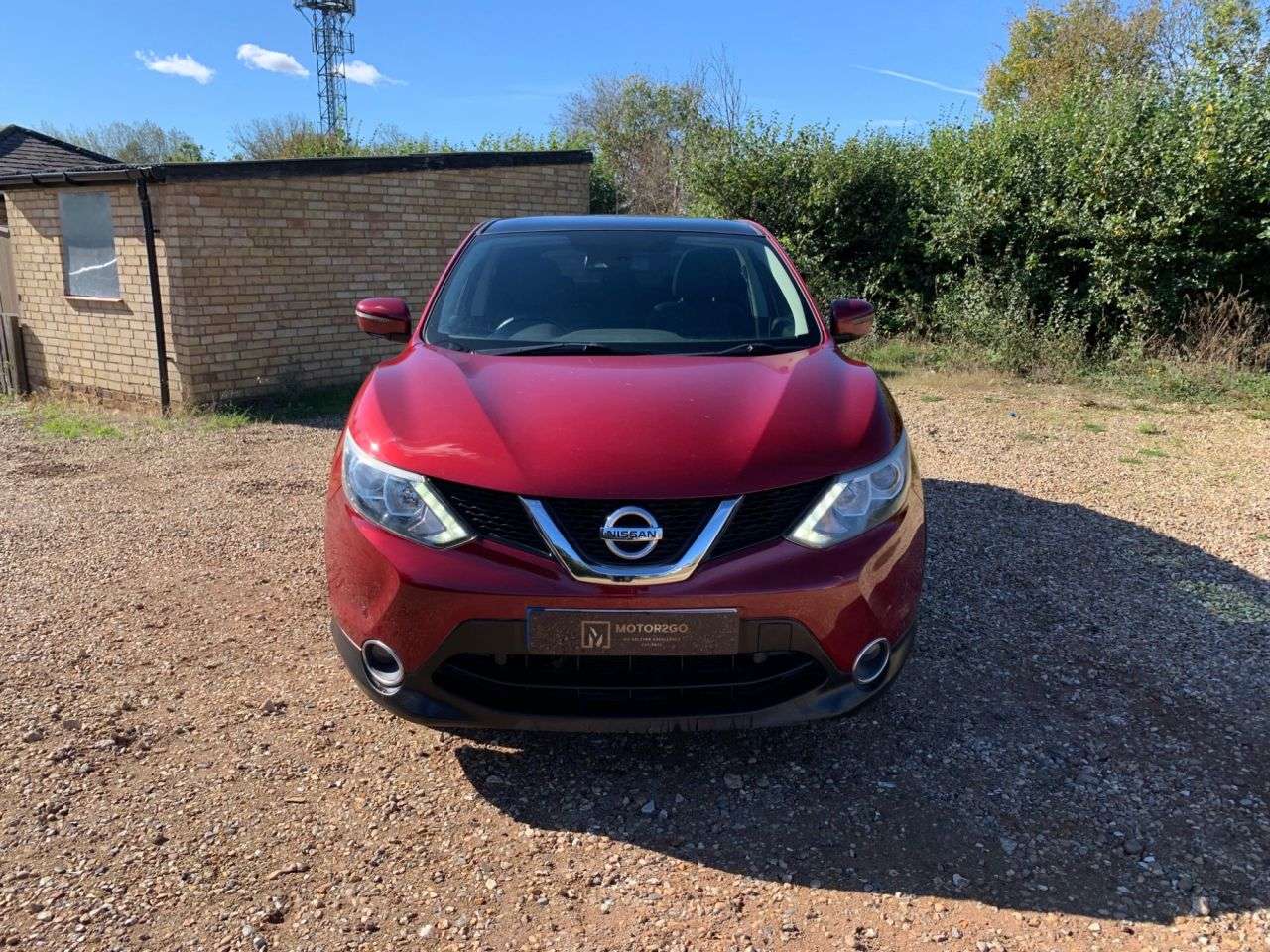 A 2014 NISSAN QASHQAI 1.2 DIG-T Acenta Premium SUV 5dr Petrol Manual 2WD Euro 5 (s/s) (115 ps) EU A 2014 NISSAN QASHQAI 1.2 DIG-T Acenta Premium SUV 5dr Petrol Manual 2WD Euro 5 (s/s) (115 ps) EU