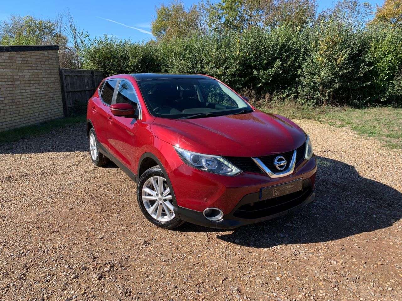A 2014 NISSAN QASHQAI 1.2 DIG-T Acenta Premium SUV 5dr Petrol Manual 2WD Euro 5 (s/s) (115 ps) EU A 2014 NISSAN QASHQAI 1.2 DIG-T Acenta Premium SUV 5dr Petrol Manual 2WD Euro 5 (s/s) (115 ps) EU