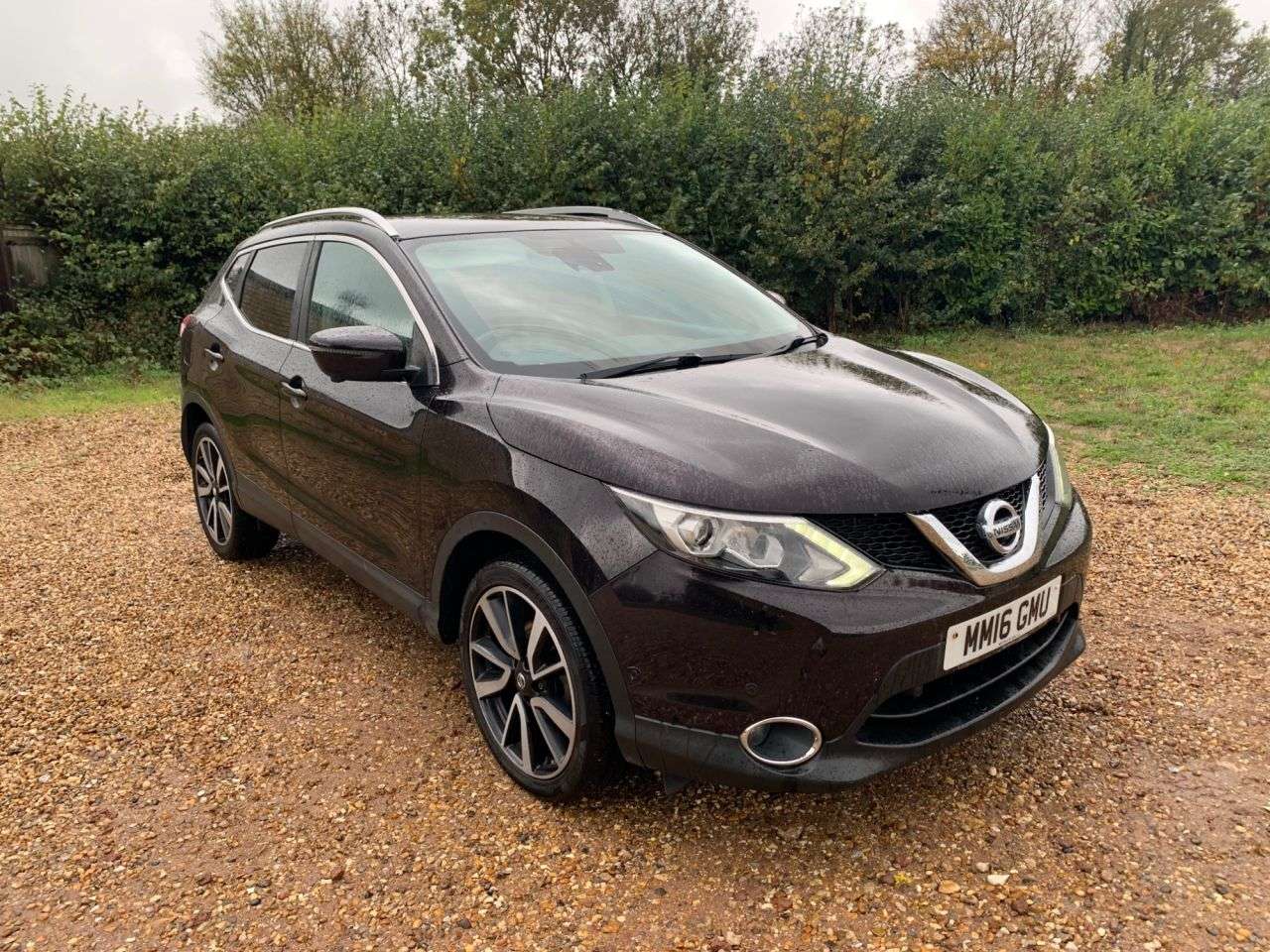 A 2016 NISSAN QASHQAI 1.2 DIG-T Tekna SUV 5dr Petrol Manual 2WD Euro 6 (s/s) (115 ps) 115BHP-EURO A 2016 NISSAN QASHQAI 1.2 DIG-T Tekna SUV 5dr Petrol Manual 2WD Euro 6 (s/s) (115 ps) 115BHP-EURO