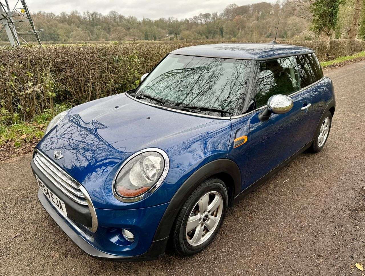 A 2014 MINI MINI ONE A 2014 MINI MINI ONE