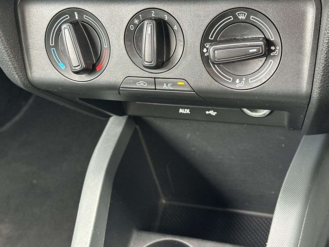 2017 SKODA FABIA 2017 SKODA FABIA