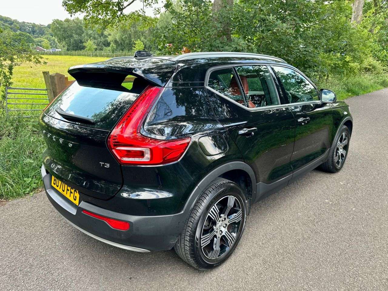 2020 VOLVO XC40 2020 VOLVO XC40