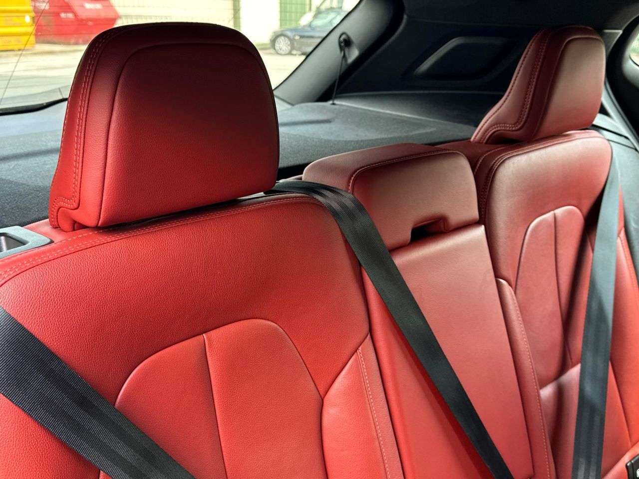 2020 VOLVO XC40 2020 VOLVO XC40