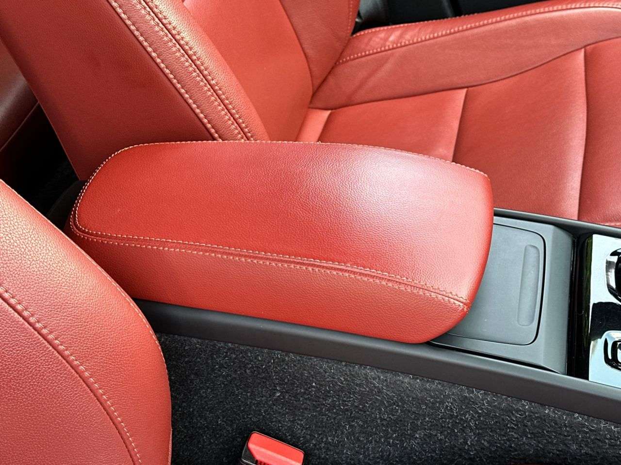 2020 VOLVO XC40 2020 VOLVO XC40