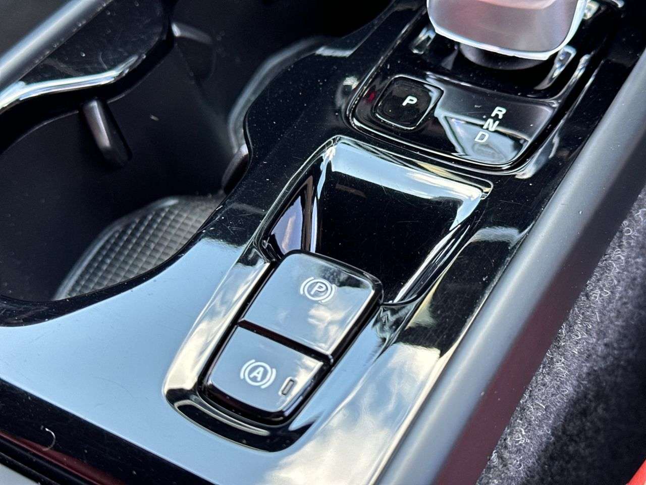 2020 VOLVO XC40 2020 VOLVO XC40