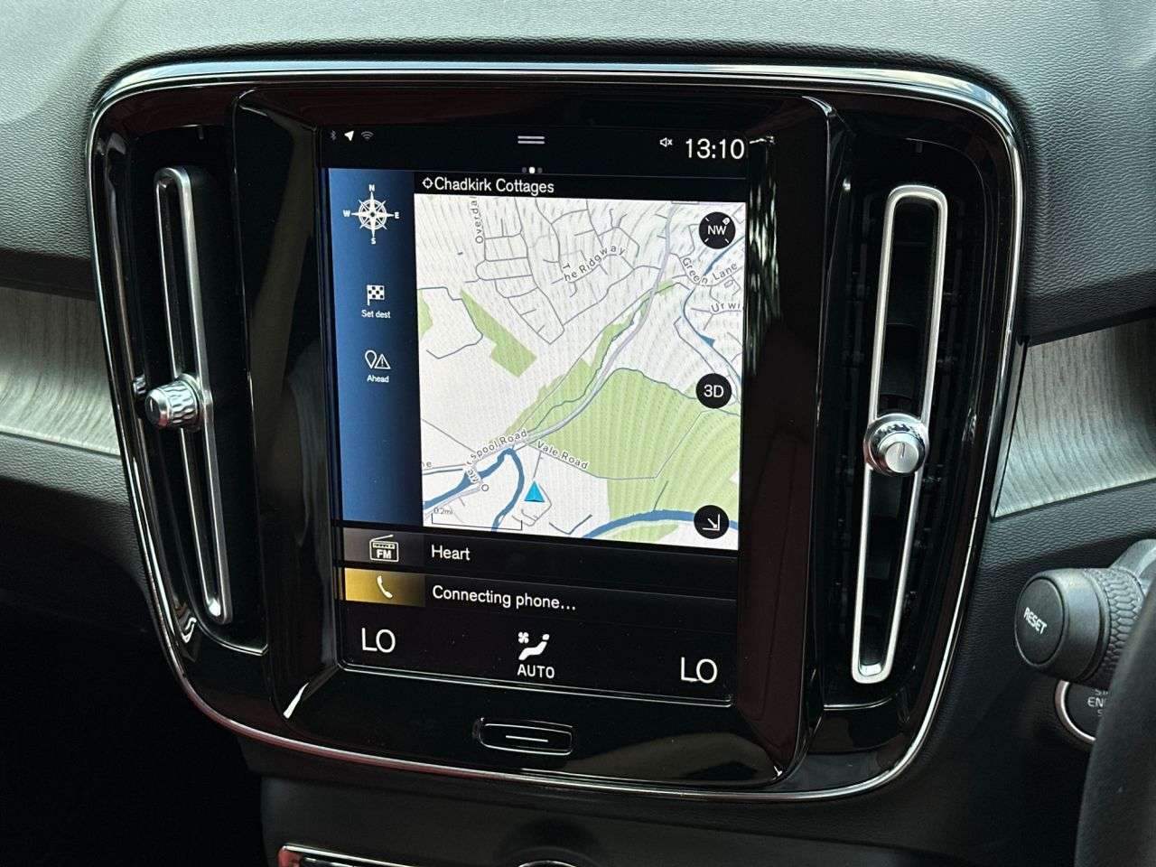 2020 VOLVO XC40 2020 VOLVO XC40