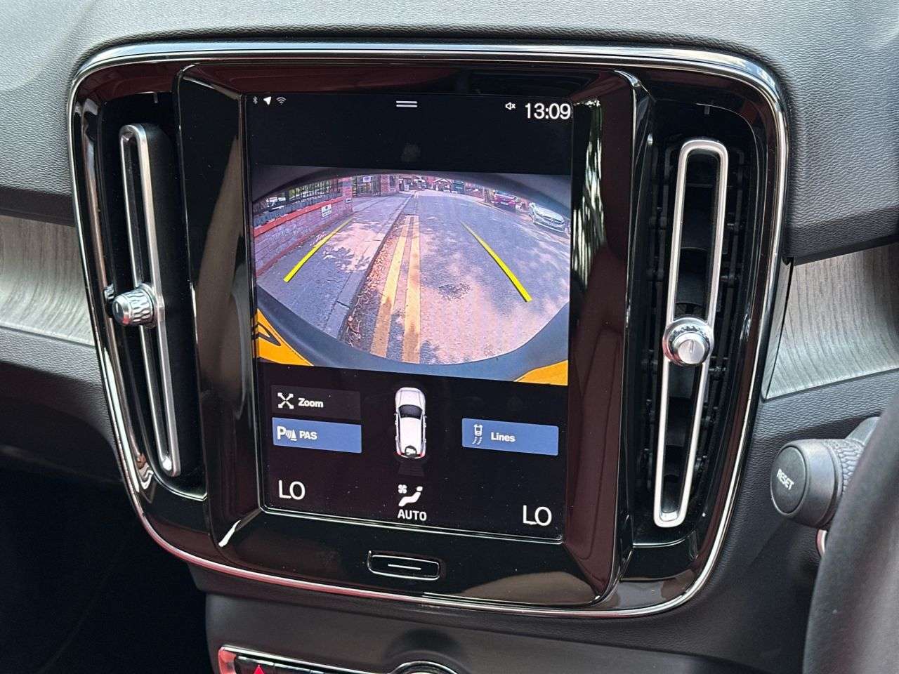 2020 VOLVO XC40 2020 VOLVO XC40