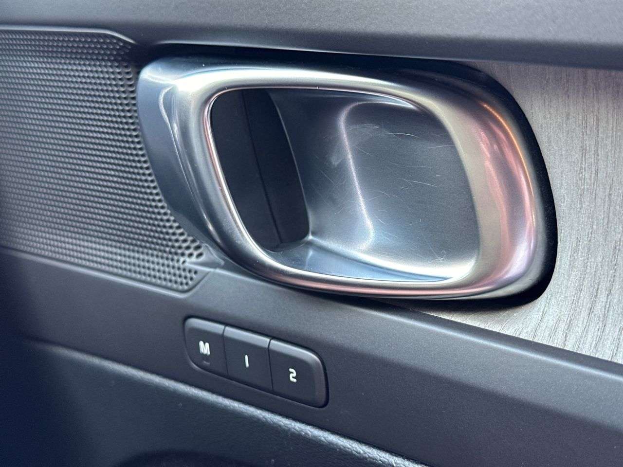 2020 VOLVO XC40 2020 VOLVO XC40