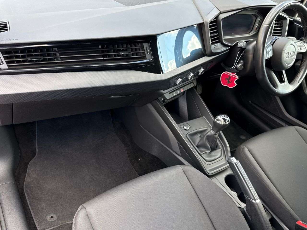 2021 AUDI A1 2021 AUDI A1