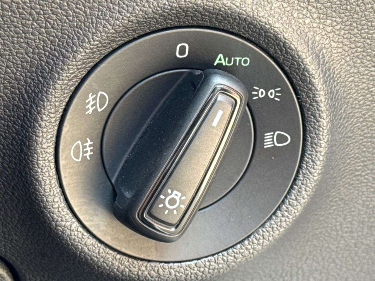 2018 SKODA KAROQ 2018 SKODA KAROQ