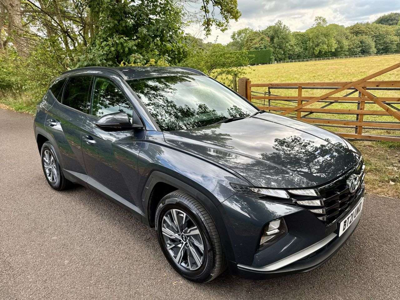 A 2021 HYUNDAI TUCSON 1.6 T-GDi SE Connect SUV 5dr Petrol Manual Euro 6 (s/s) (150 ps) + SERVICE A 2021 HYUNDAI TUCSON 1.6 T-GDi SE Connect SUV 5dr Petrol Manual Euro 6 (s/s) (150 ps) + SERVICE