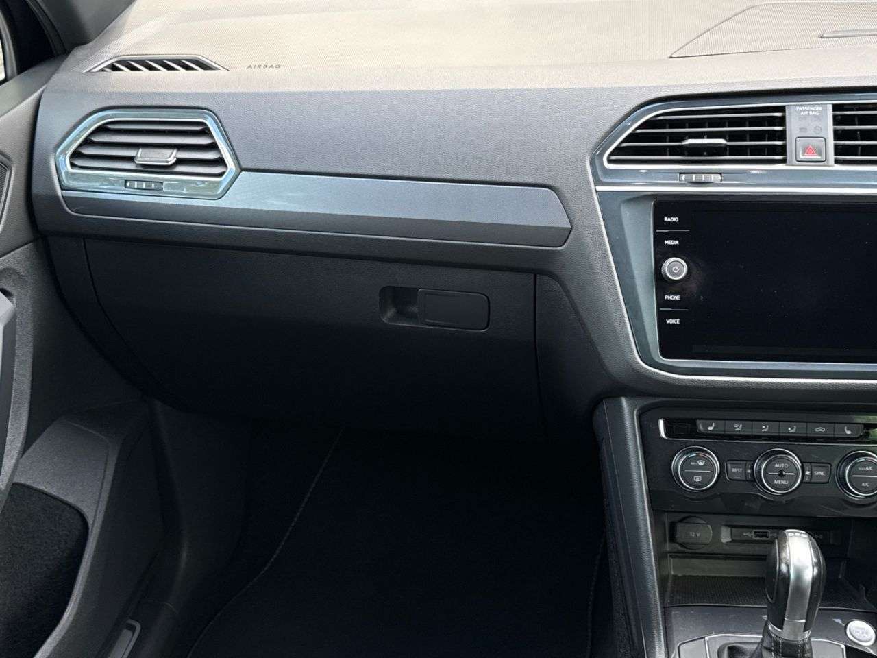 2019 VOLKSWAGEN TIGUAN 2019 VOLKSWAGEN TIGUAN