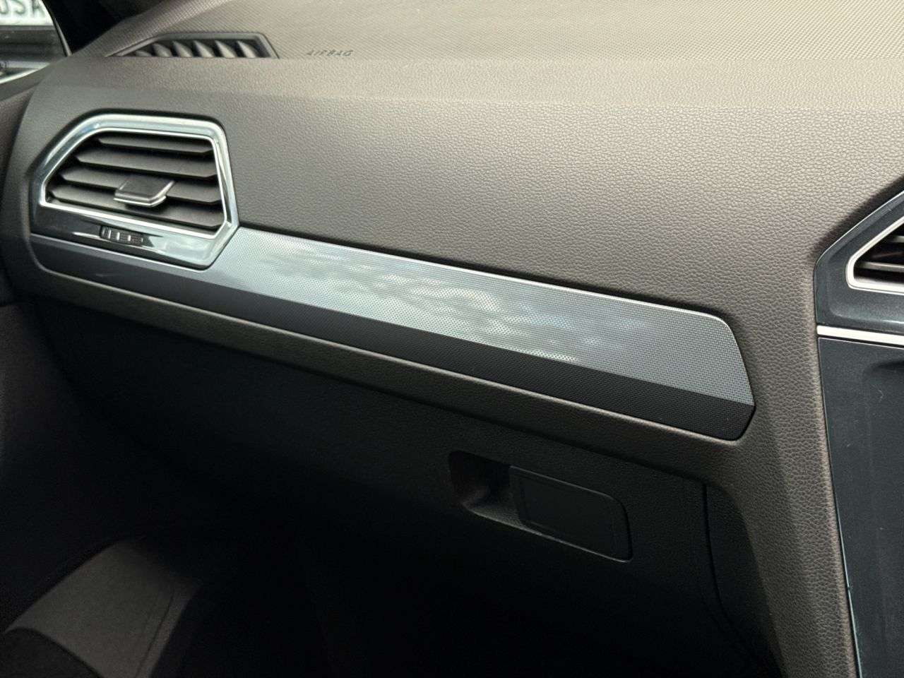 2019 VOLKSWAGEN TIGUAN 2019 VOLKSWAGEN TIGUAN