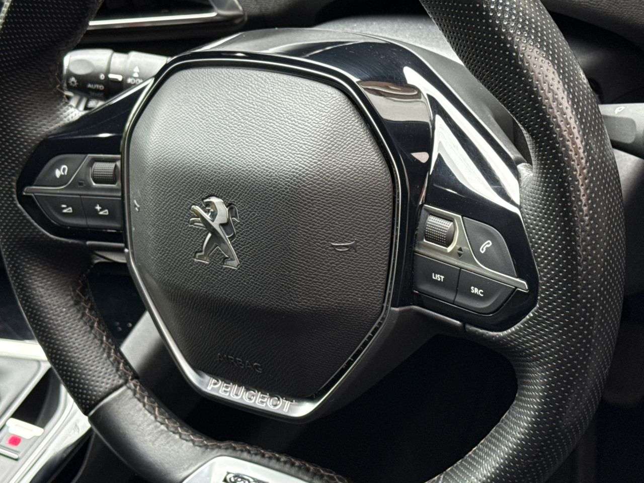 2020 PEUGEOT 3008 2020 PEUGEOT 3008