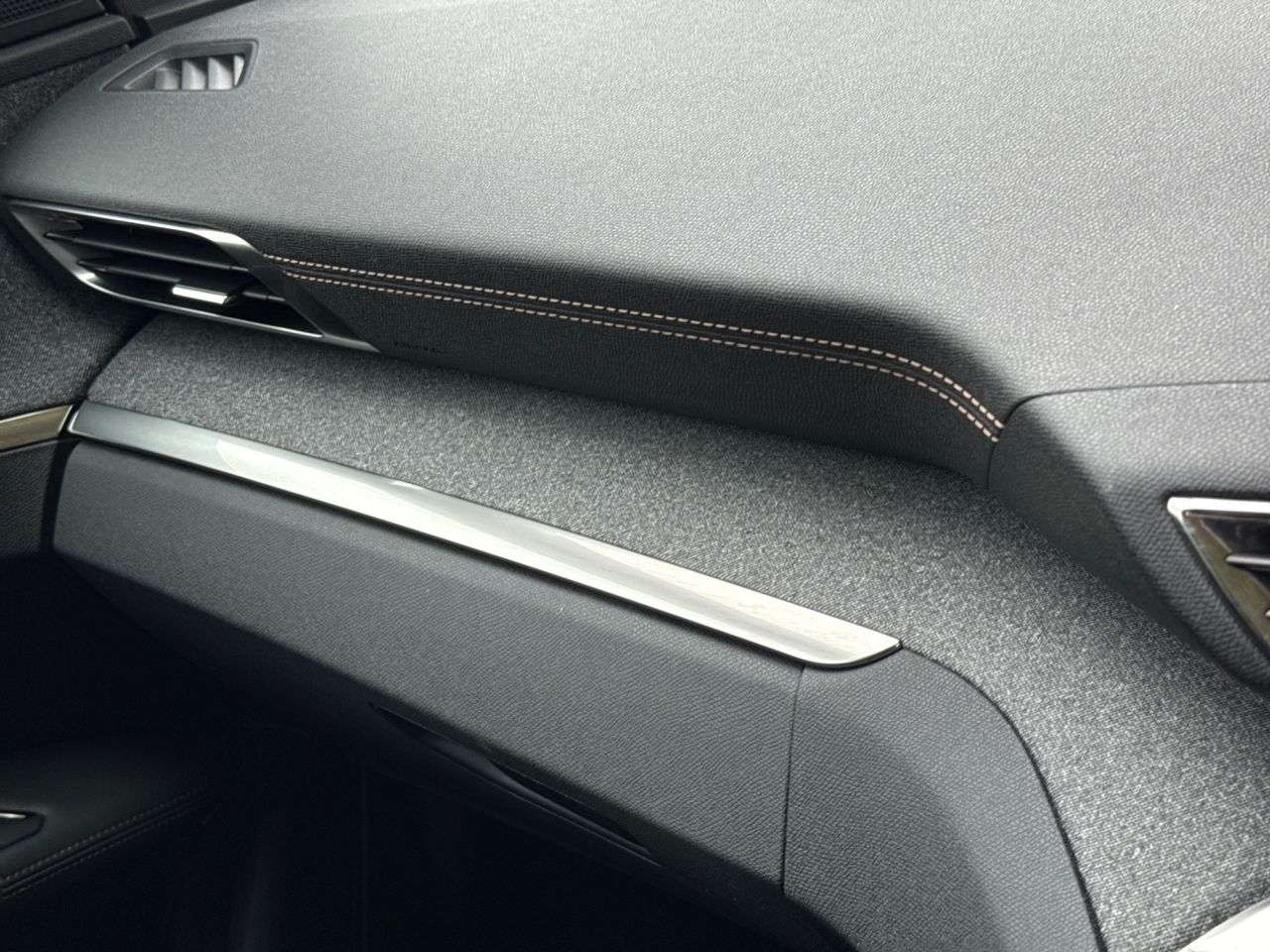 2020 PEUGEOT 3008 2020 PEUGEOT 3008