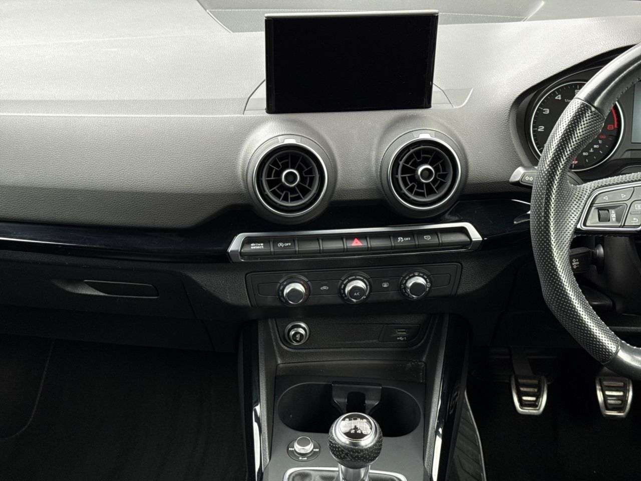 2020 AUDI Q2 2020 AUDI Q2