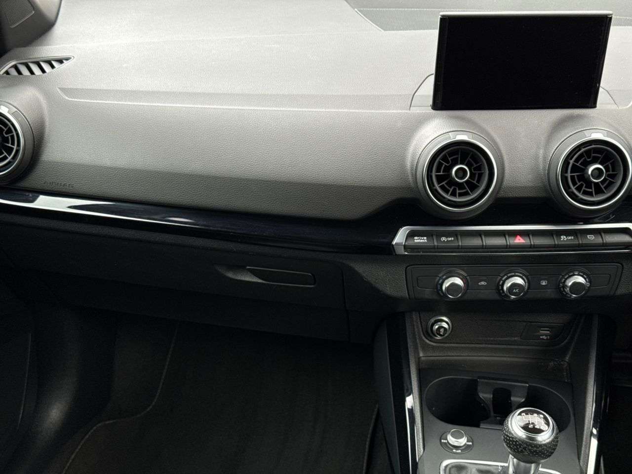 2020 AUDI Q2 2020 AUDI Q2