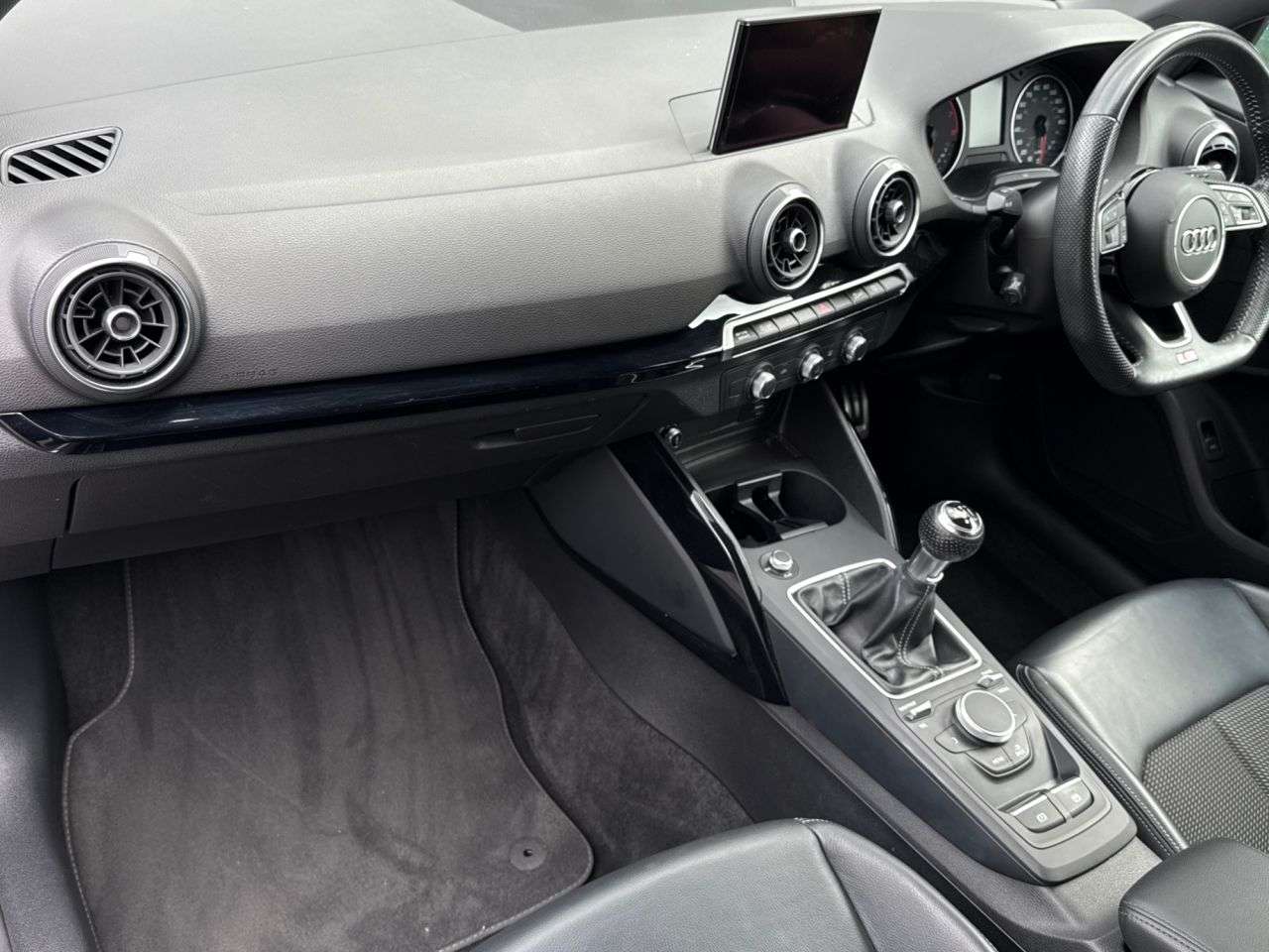 2020 AUDI Q2 2020 AUDI Q2