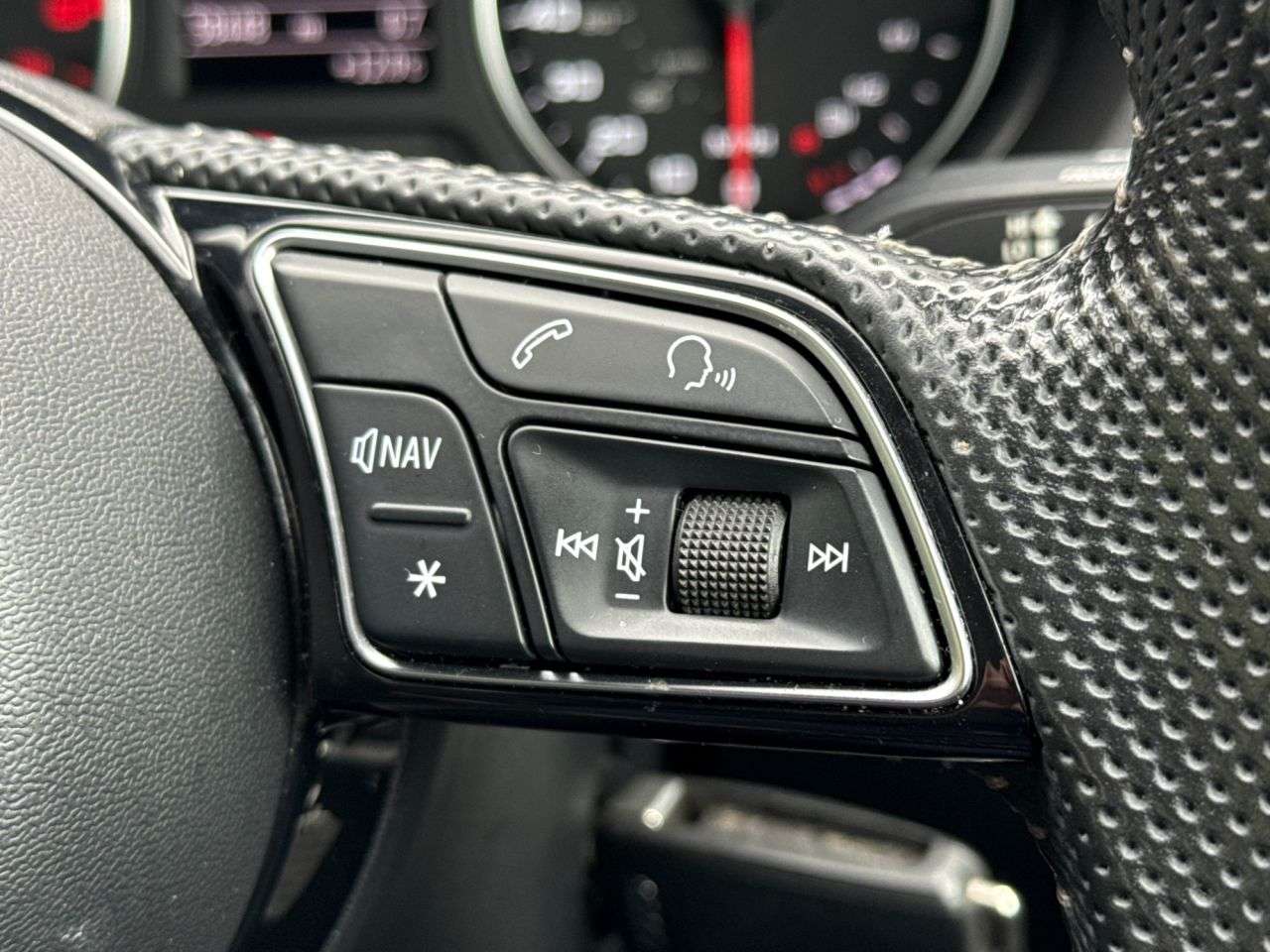 2020 AUDI Q2 2020 AUDI Q2