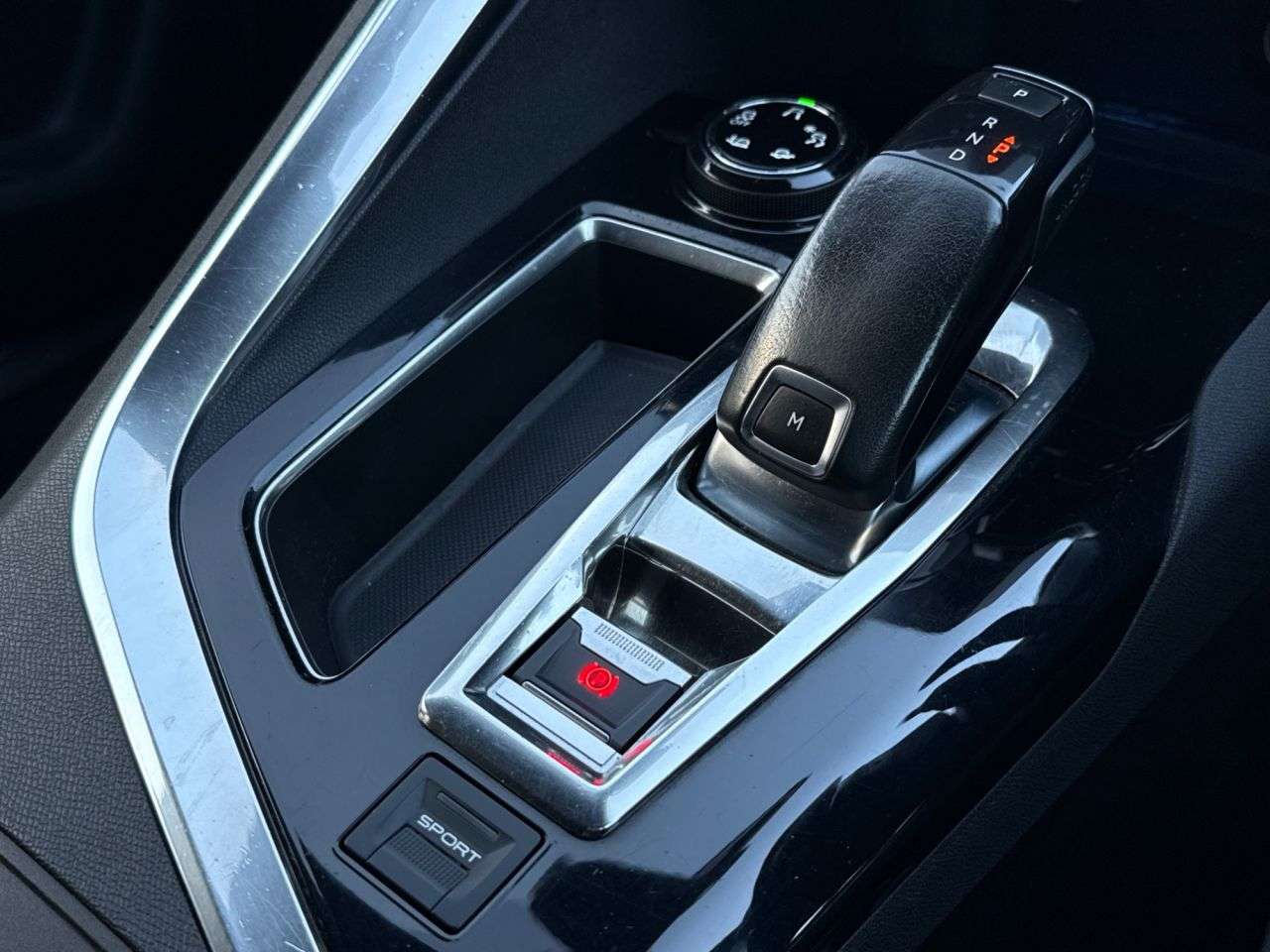 2020 PEUGEOT 5008 2020 PEUGEOT 5008