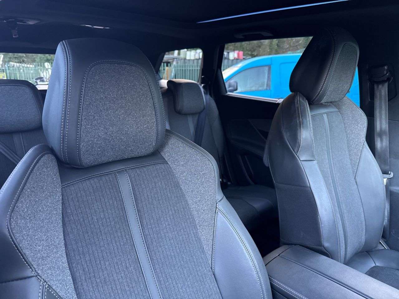 2020 PEUGEOT 5008 2020 PEUGEOT 5008