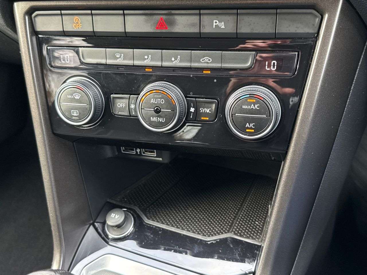 2019 VOLKSWAGEN T-ROC 2019 VOLKSWAGEN T-ROC