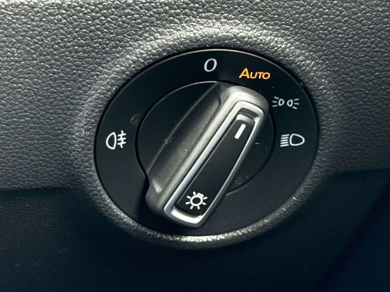 2019 VOLKSWAGEN T-ROC 2019 VOLKSWAGEN T-ROC