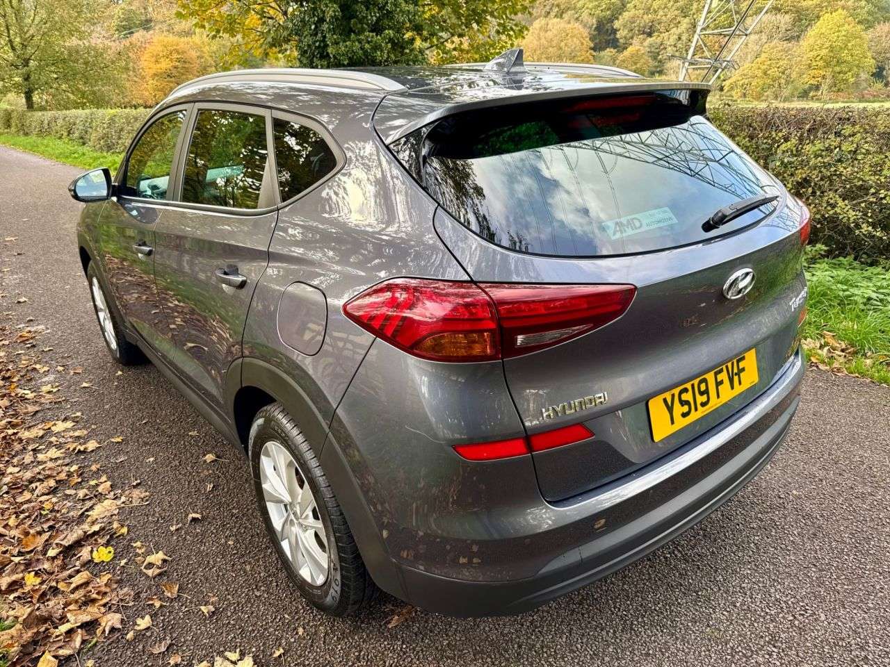 A 2019 HYUNDAI TUCSON 1.6 GDi SE Nav SUV 5dr Petrol Manual Euro 6 (s/s) (132 ps) + SERVICE HISTOR A 2019 HYUNDAI TUCSON 1.6 GDi SE Nav SUV 5dr Petrol Manual Euro 6 (s/s) (132 ps) + SERVICE HISTOR