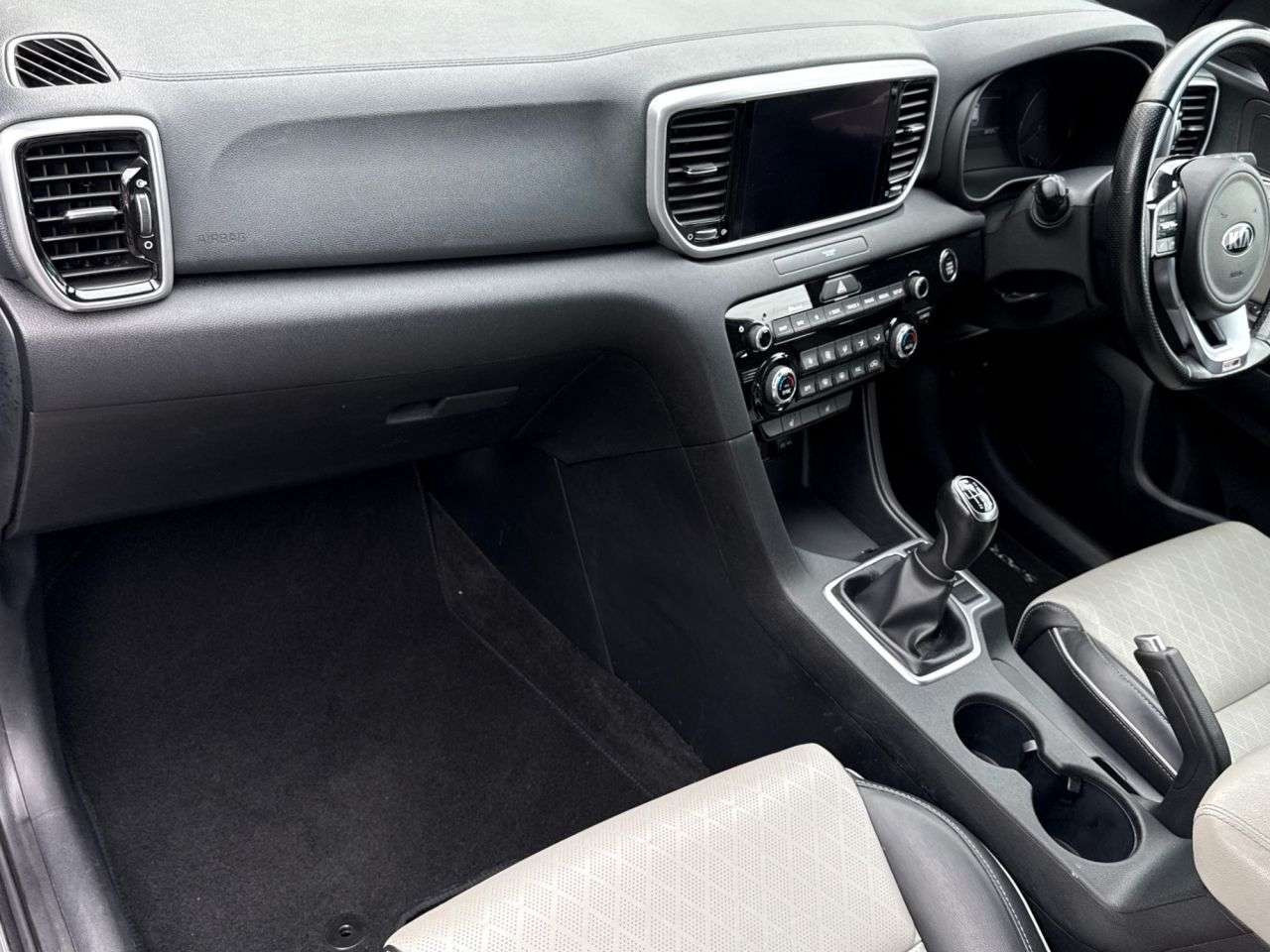 2021 KIA SPORTAGE 2021 KIA SPORTAGE