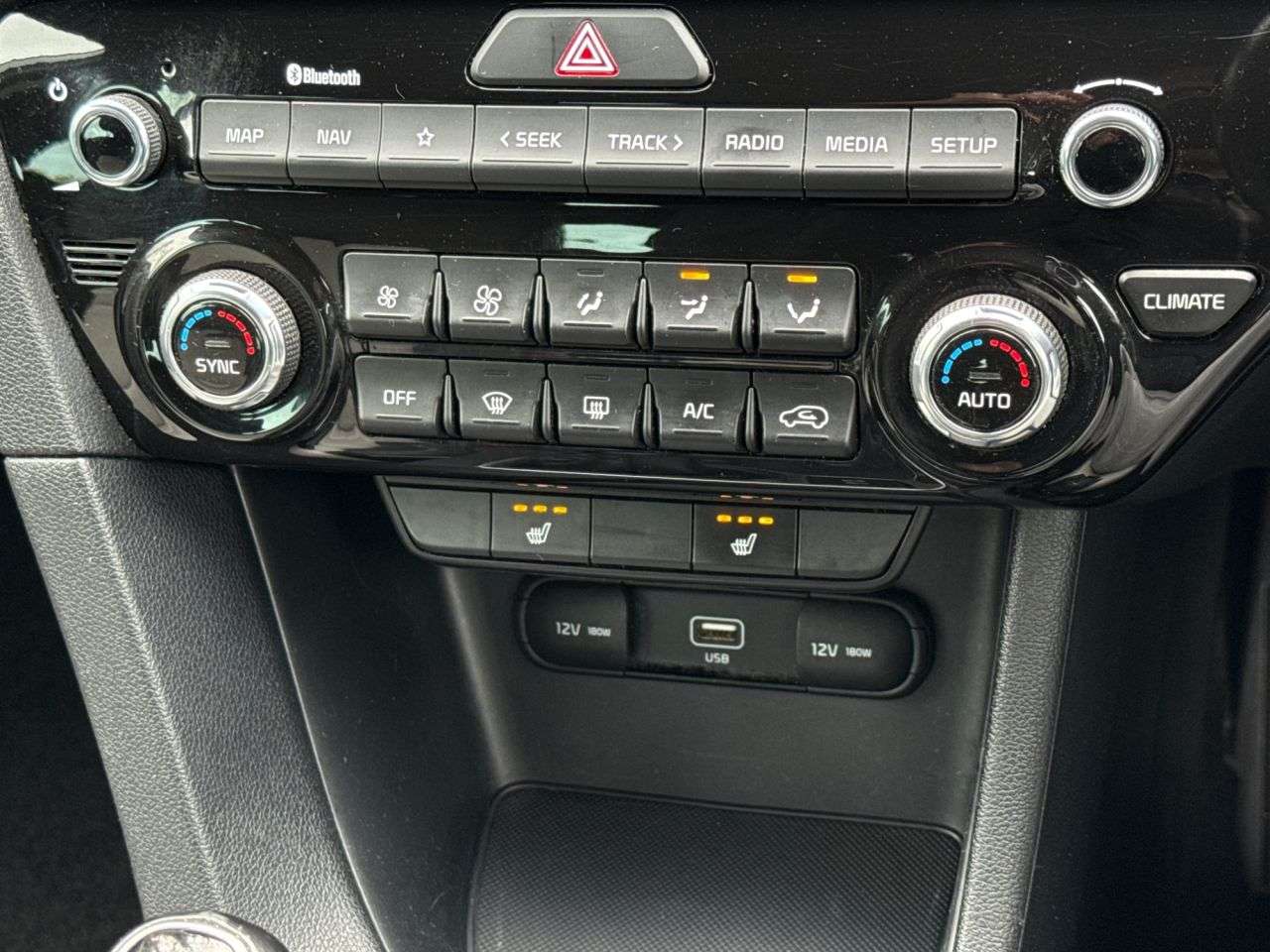 2021 KIA SPORTAGE 2021 KIA SPORTAGE