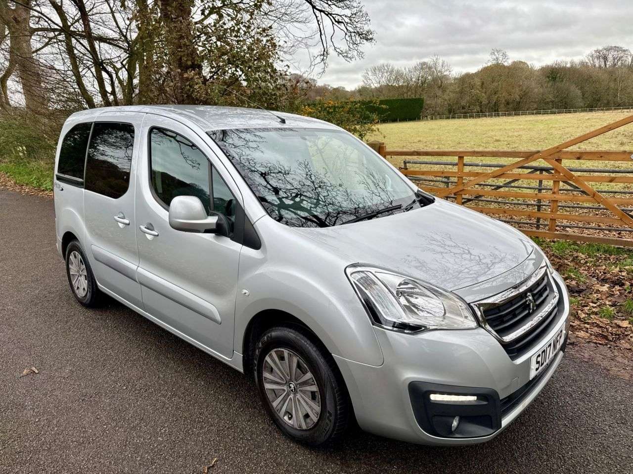 2017 PEUGEOT PARTNER 2017 PEUGEOT PARTNER