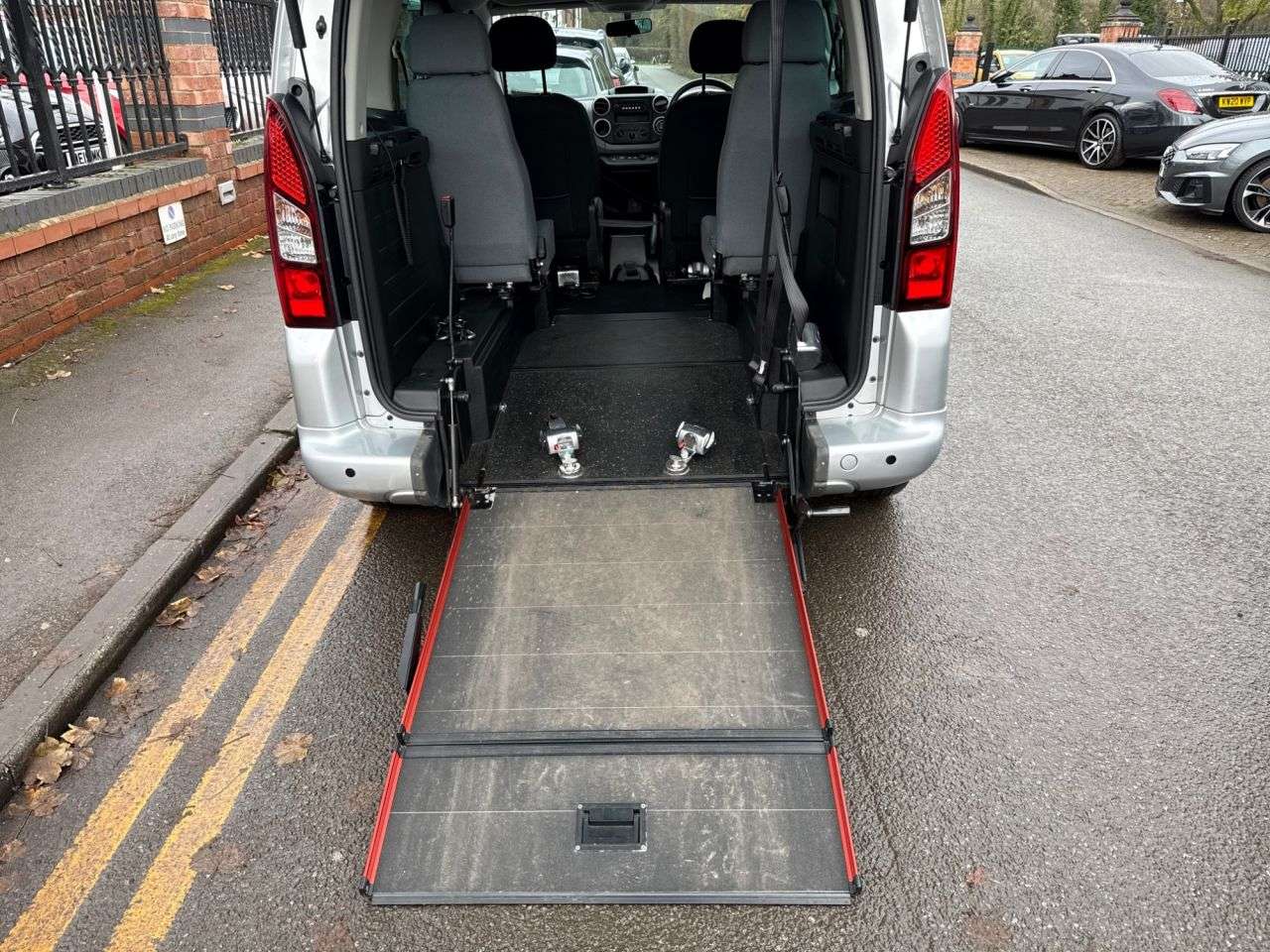 2017 PEUGEOT PARTNER 2017 PEUGEOT PARTNER