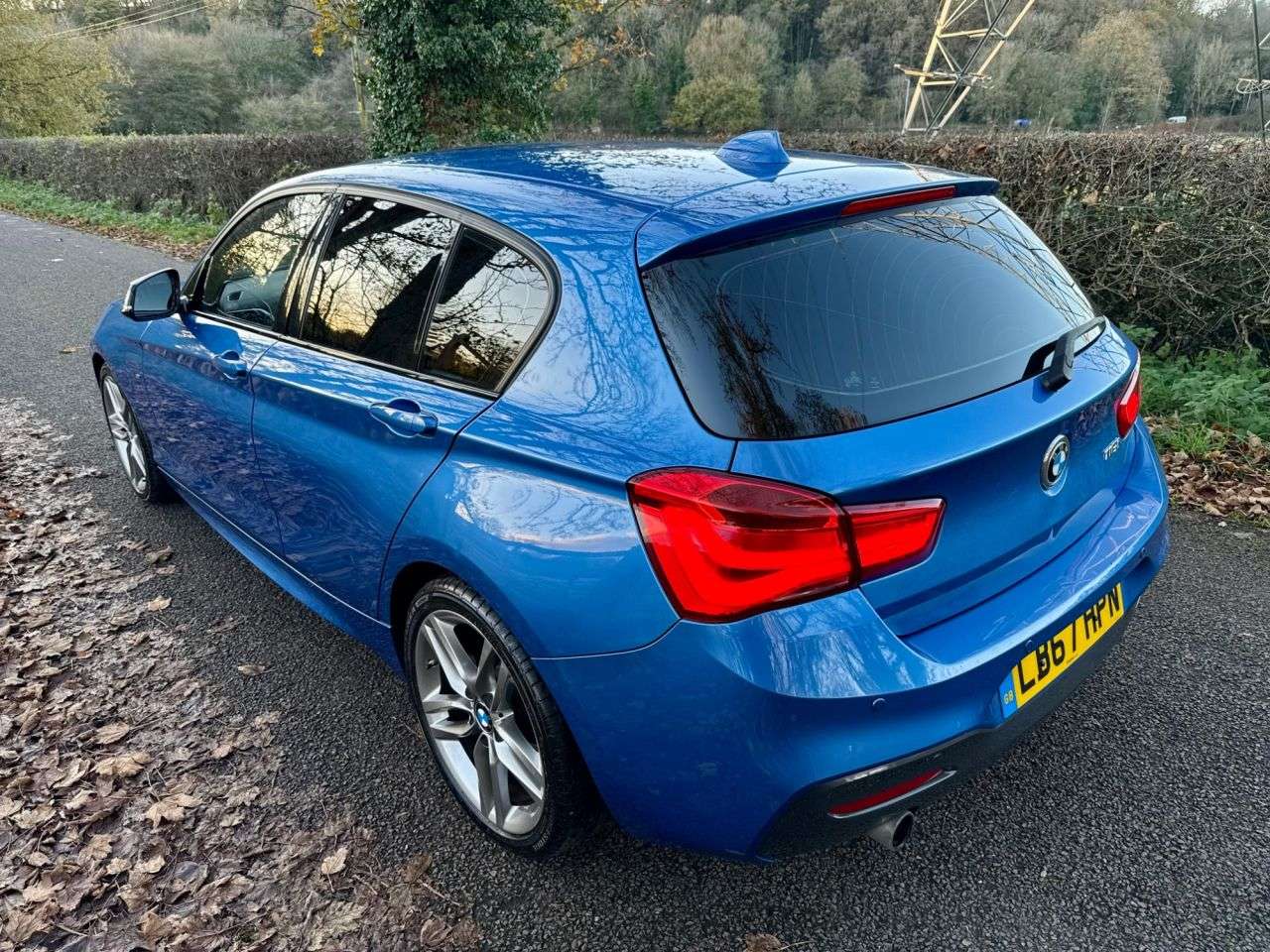 A 2017 BMW 1 SERIES 1.5 118i M Sport Hatchback 5dr Petrol Automatic Euro 6 (s/s) (136 ps) + SER A 2017 BMW 1 SERIES 1.5 118i M Sport Hatchback 5dr Petrol Automatic Euro 6 (s/s) (136 ps) + SER