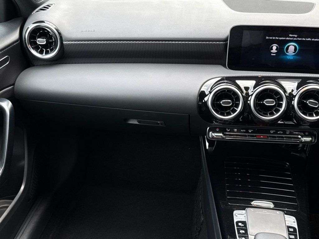 2018 MERCEDES-BENZ A-CLASS 2018 MERCEDES-BENZ A-CLASS