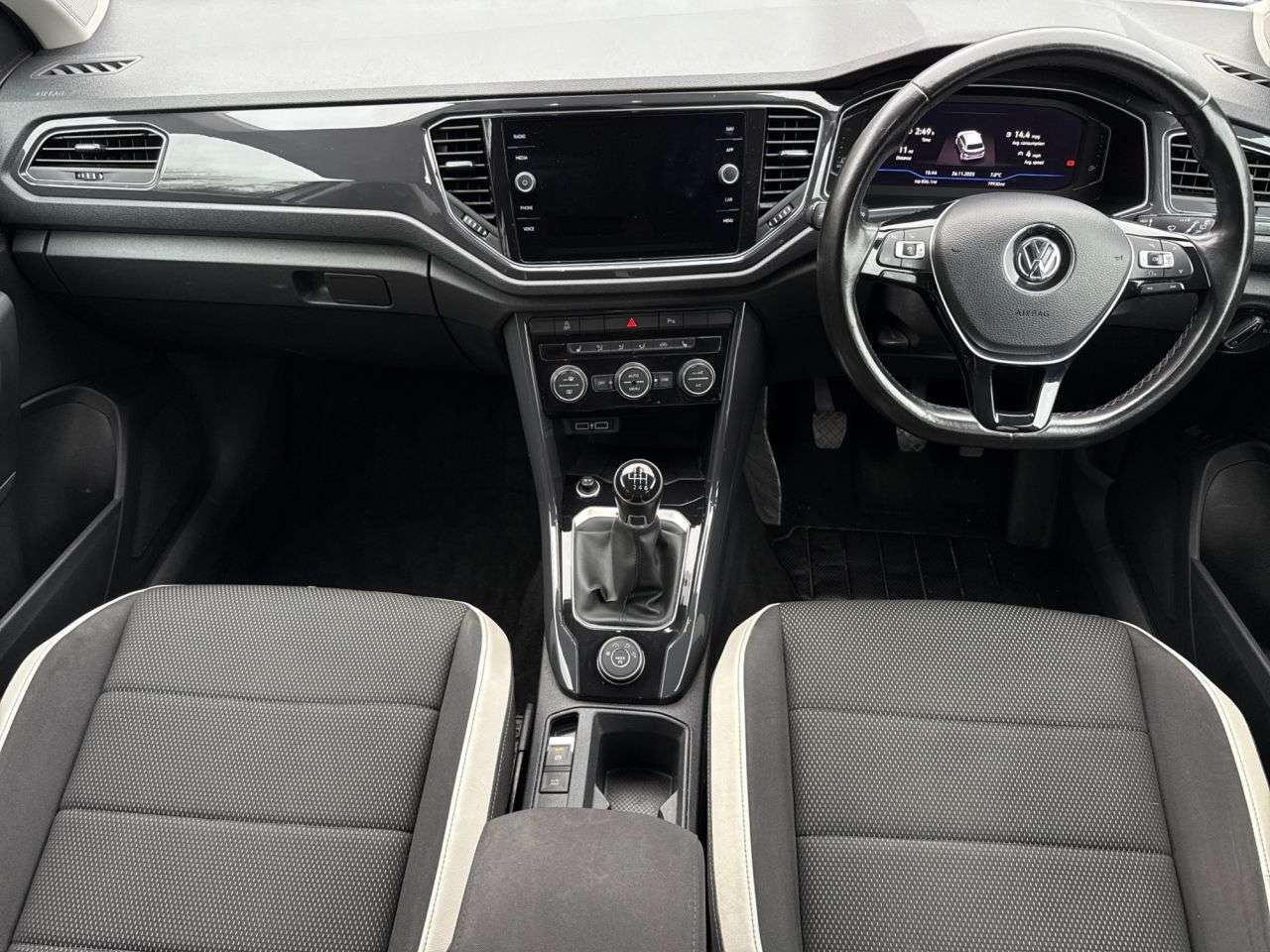 2018 VOLKSWAGEN T-ROC 2018 VOLKSWAGEN T-ROC