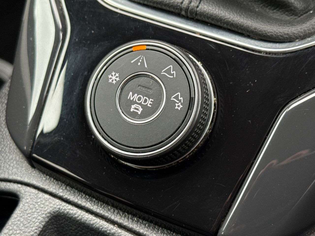 2018 VOLKSWAGEN T-ROC 2018 VOLKSWAGEN T-ROC