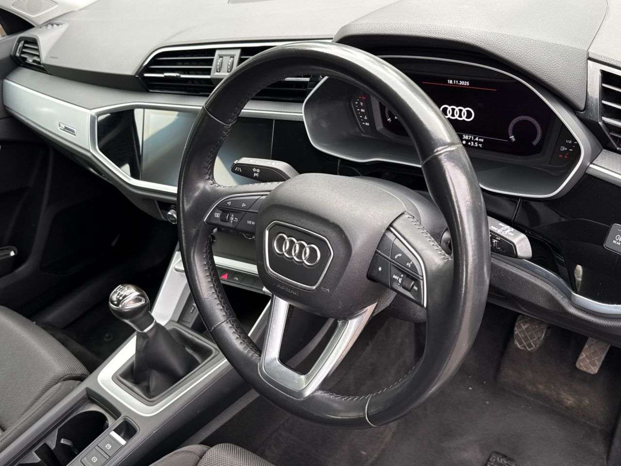 2019 AUDI Q3 2019 AUDI Q3