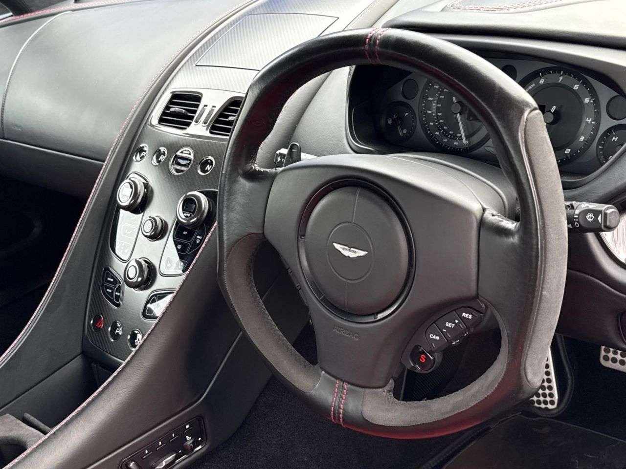 2013 ASTON MARTIN VANQUISH 2013 ASTON MARTIN VANQUISH