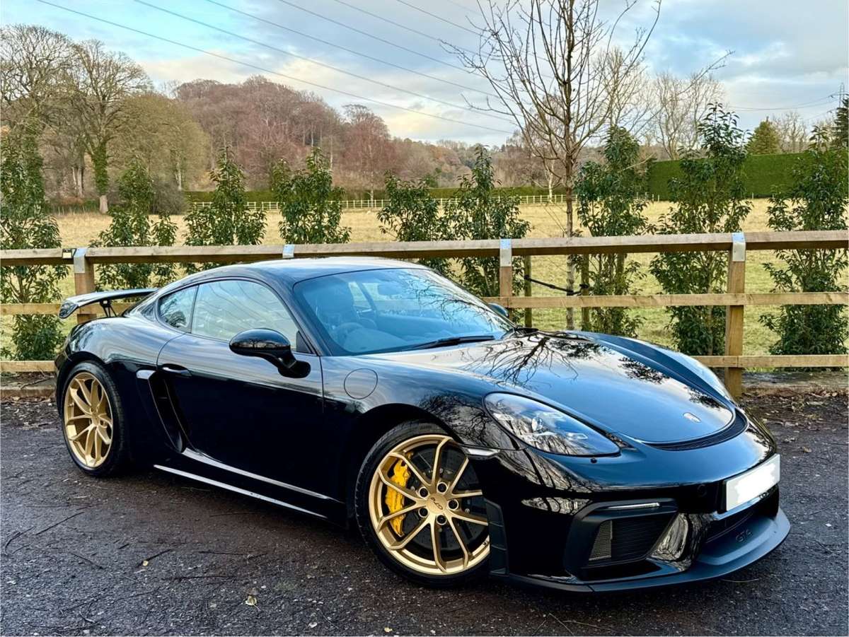 Check out this Porsche 718 Cayman 2020 Petrol Manual