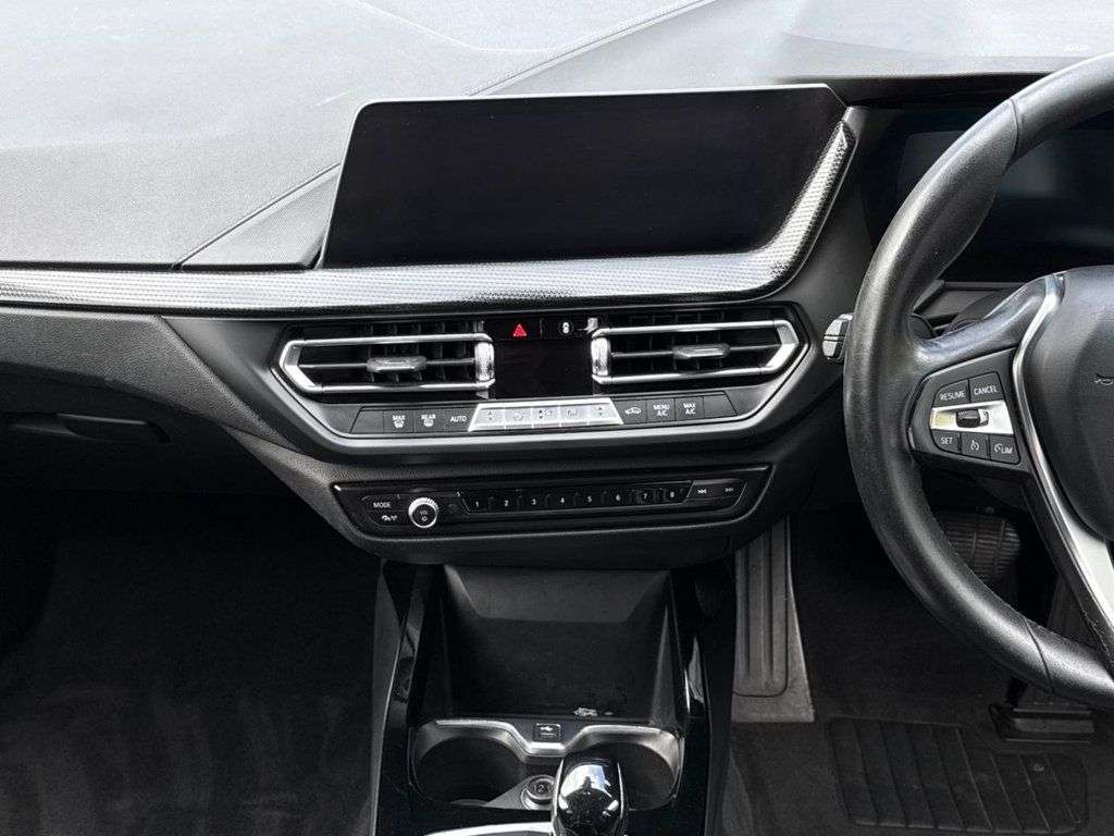 2021 BMW 1 SERIES 2021 BMW 1 SERIES