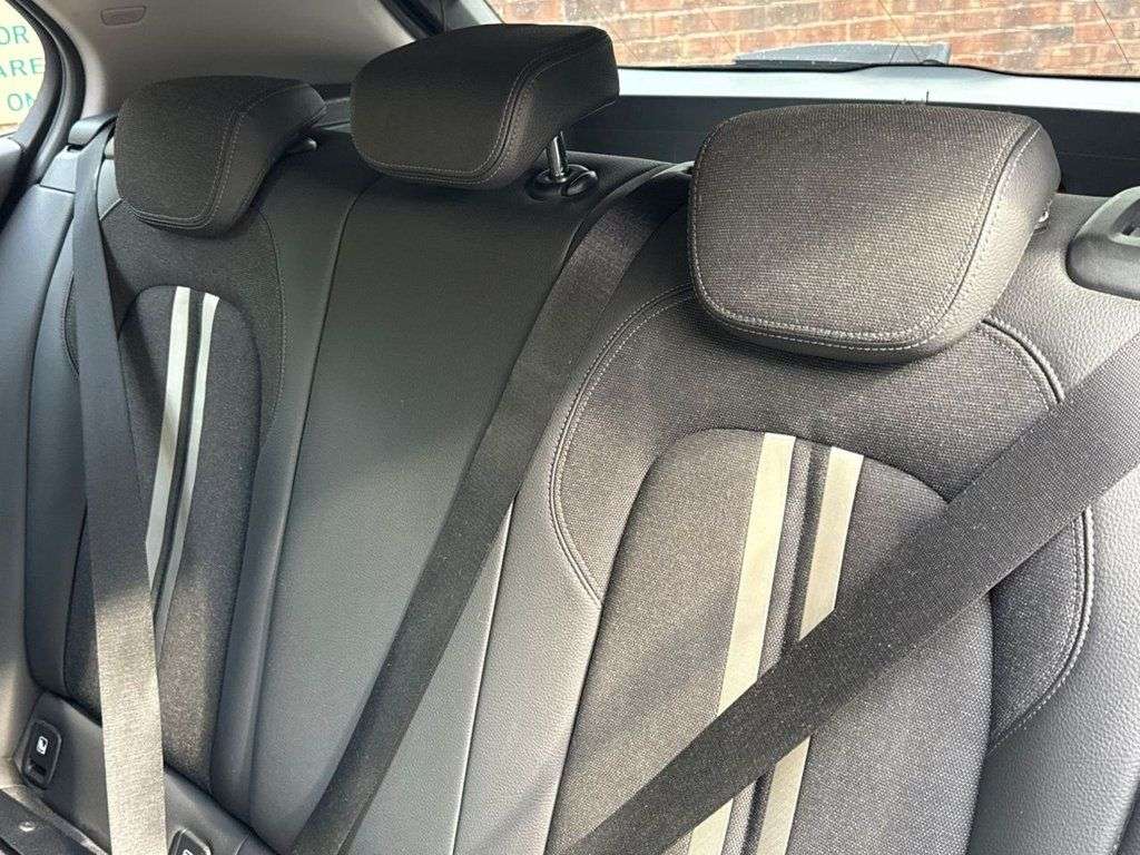 2021 BMW 1 SERIES 2021 BMW 1 SERIES