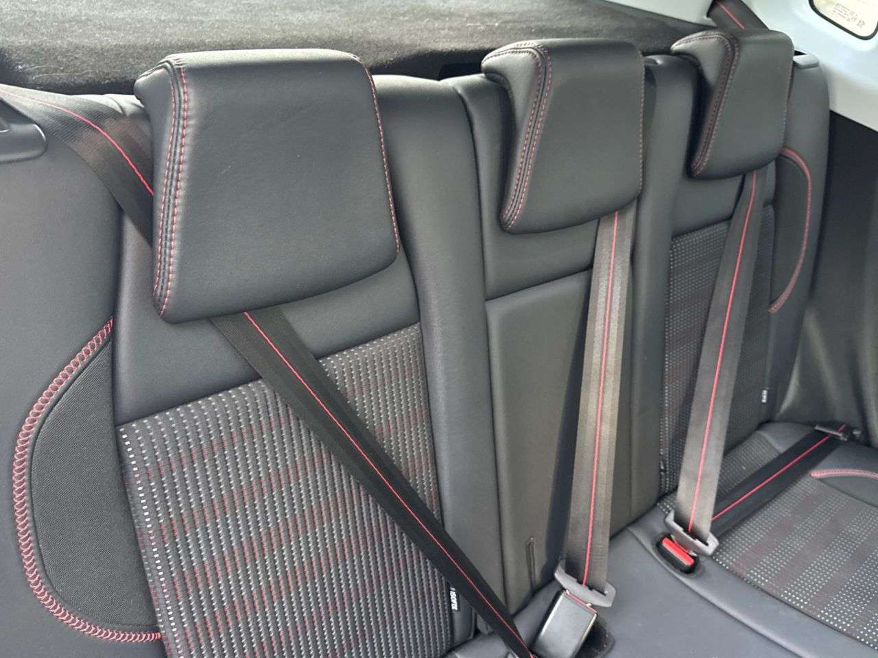 2017 PEUGEOT 2008 2017 PEUGEOT 2008