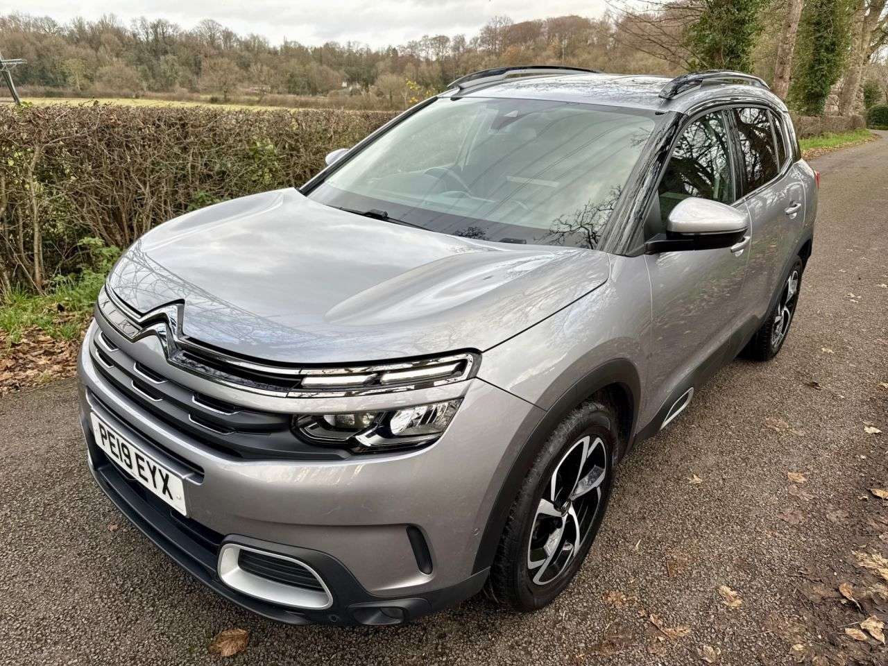 A 2019 CITROEN C5 AIRCROSS 1.2 PureTech Flair SUV 5dr Petrol Manual Euro 6 (s/s) (130 ps) + SERVICE HI A 2019 CITROEN C5 AIRCROSS 1.2 PureTech Flair SUV 5dr Petrol Manual Euro 6 (s/s) (130 ps) + SERVICE HI