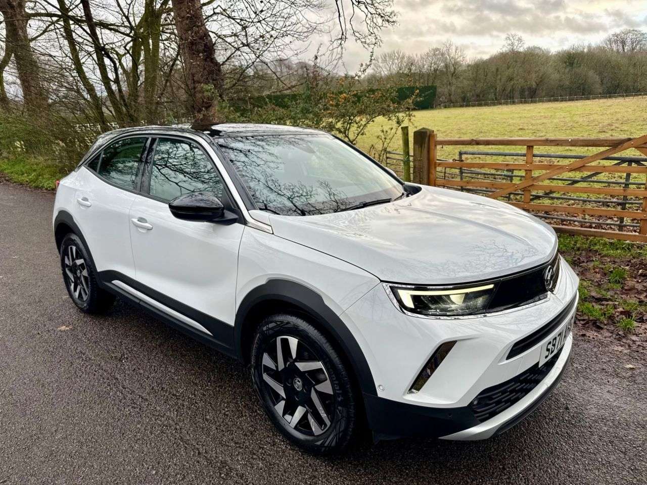 A 2021 VAUXHALL MOKKA 1.2 Turbo Elite Premium SUV 5dr Petrol Manual Euro 6 (s/s) (130 ps) A 2021 VAUXHALL MOKKA 1.2 Turbo Elite Premium SUV 5dr Petrol Manual Euro 6 (s/s) (130 ps)