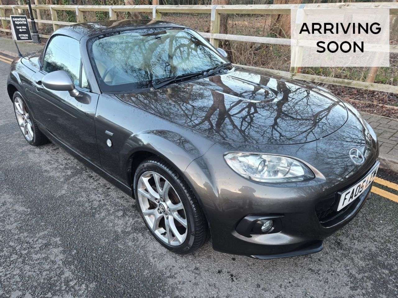 A 2014 MAZDA MX-5 1.8i Sport Venture Roadster 2dr Petrol Manual Euro 5 (126 ps) A 2014 MAZDA MX-5 1.8i Sport Venture Roadster 2dr Petrol Manual Euro 5 (126 ps)