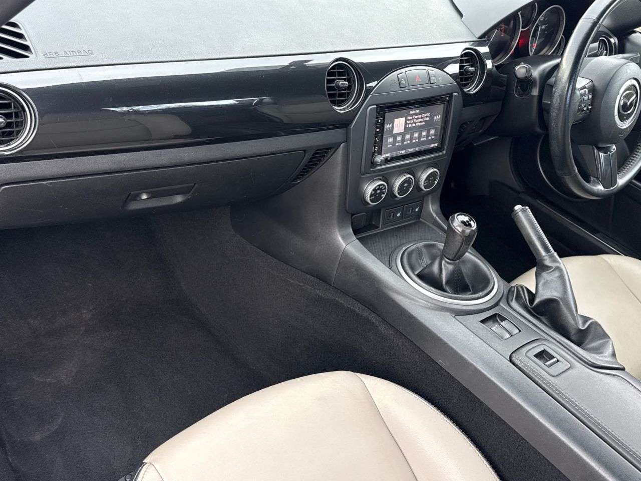 2014 MAZDA MX-5 2014 MAZDA MX-5