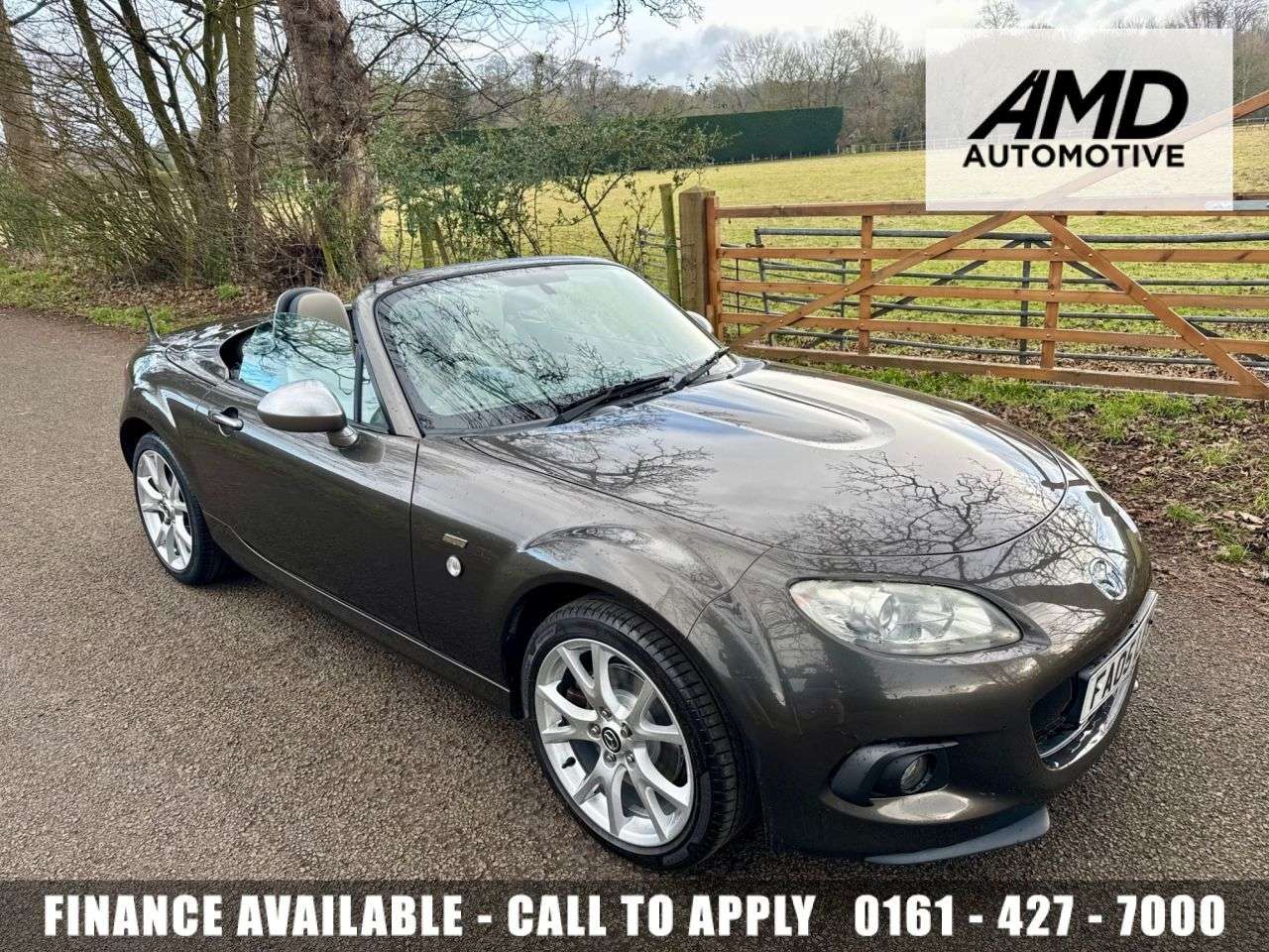 A 2014 MAZDA MX-5 1.8i Sport Venture Roadster 2dr Petrol Manual Euro 5 (126 ps) + SERVICE HIS A 2014 MAZDA MX-5 1.8i Sport Venture Roadster 2dr Petrol Manual Euro 5 (126 ps) + SERVICE HIS