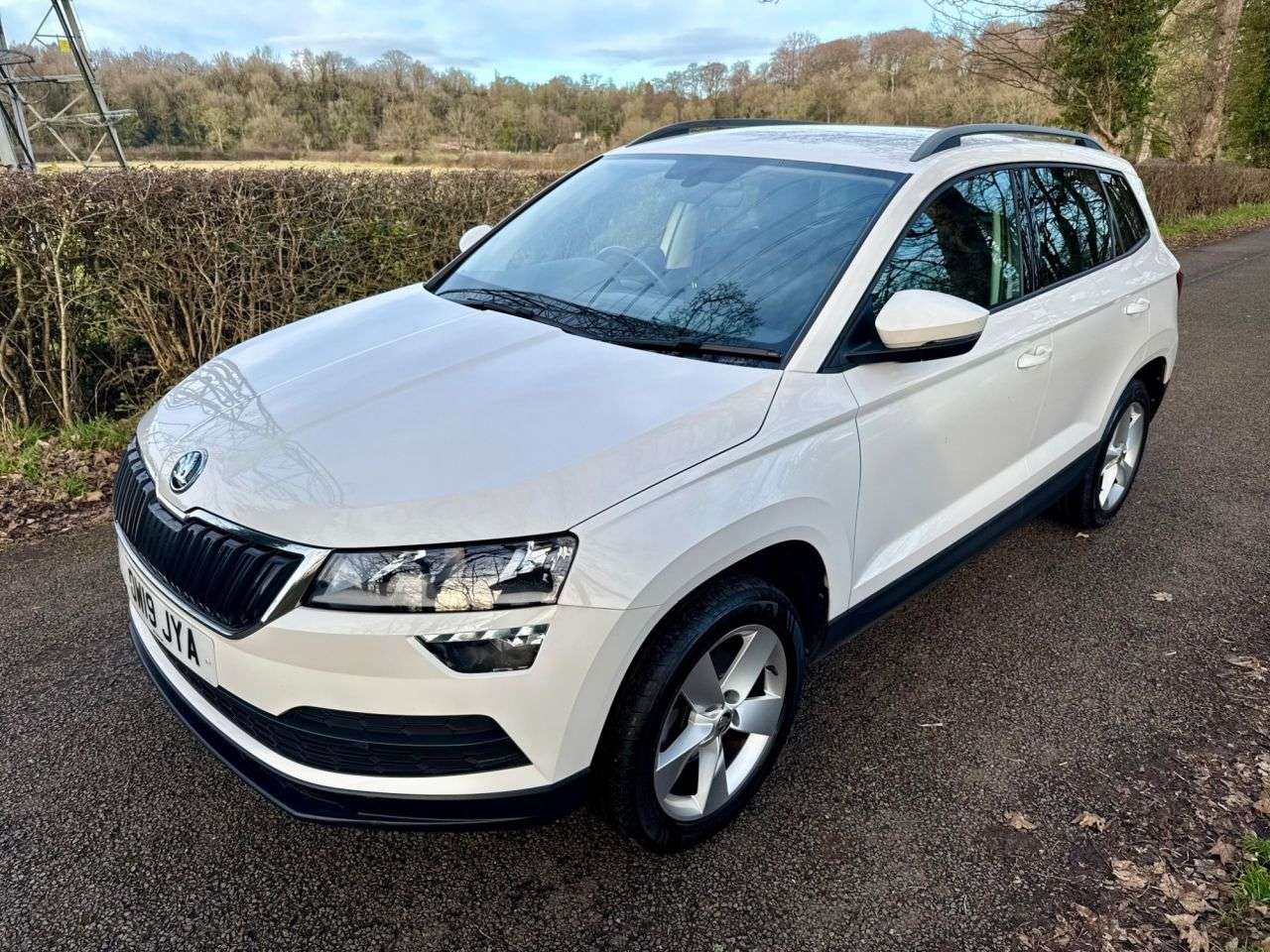 A 2019 SKODA KAROQ 1.0 TSI GPF SE SUV 5dr Petrol Manual Euro 6 (s/s) (115 ps) + SERVICE HISTOR A 2019 SKODA KAROQ 1.0 TSI GPF SE SUV 5dr Petrol Manual Euro 6 (s/s) (115 ps) + SERVICE HISTOR